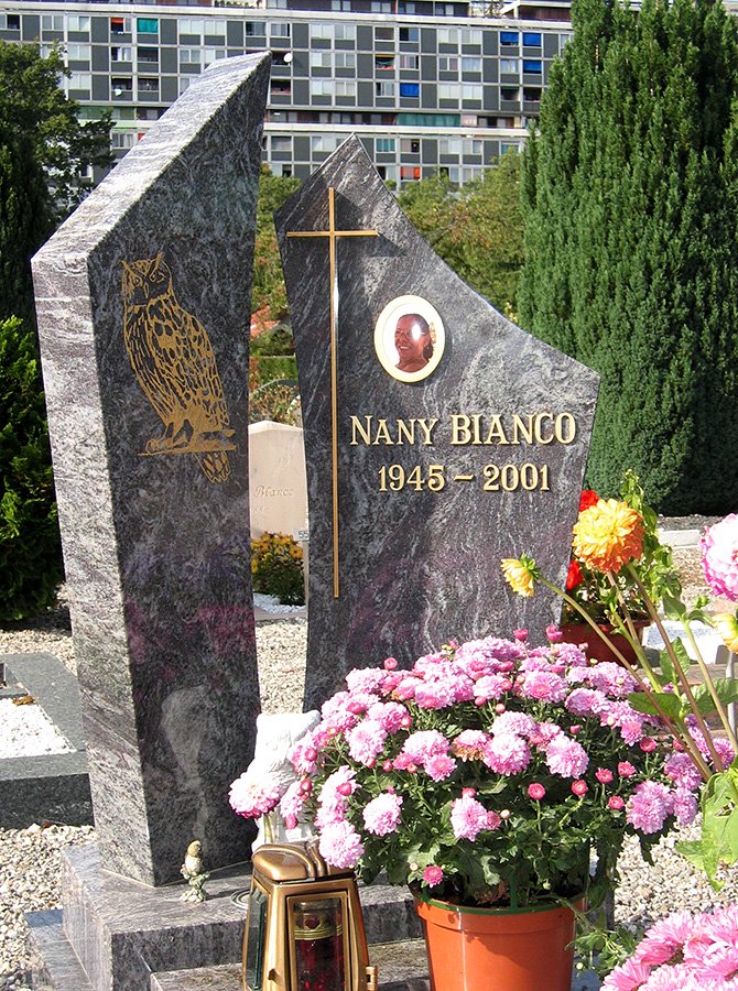 MONUMENT-40